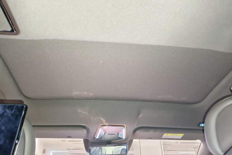 Used Denza Z9 2024 1100 km All-Wheel-Drive Ultra Version Headliner