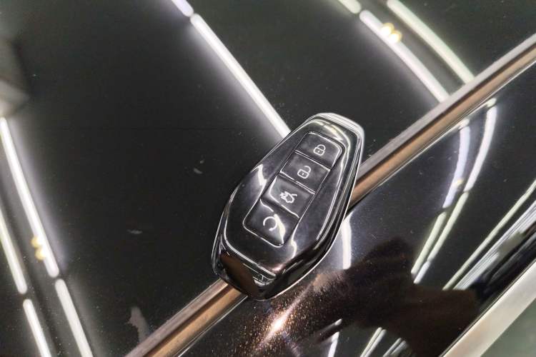 Used Denza Z9 2024 1100 km Four-Wheel Drive Max Version Interior 1