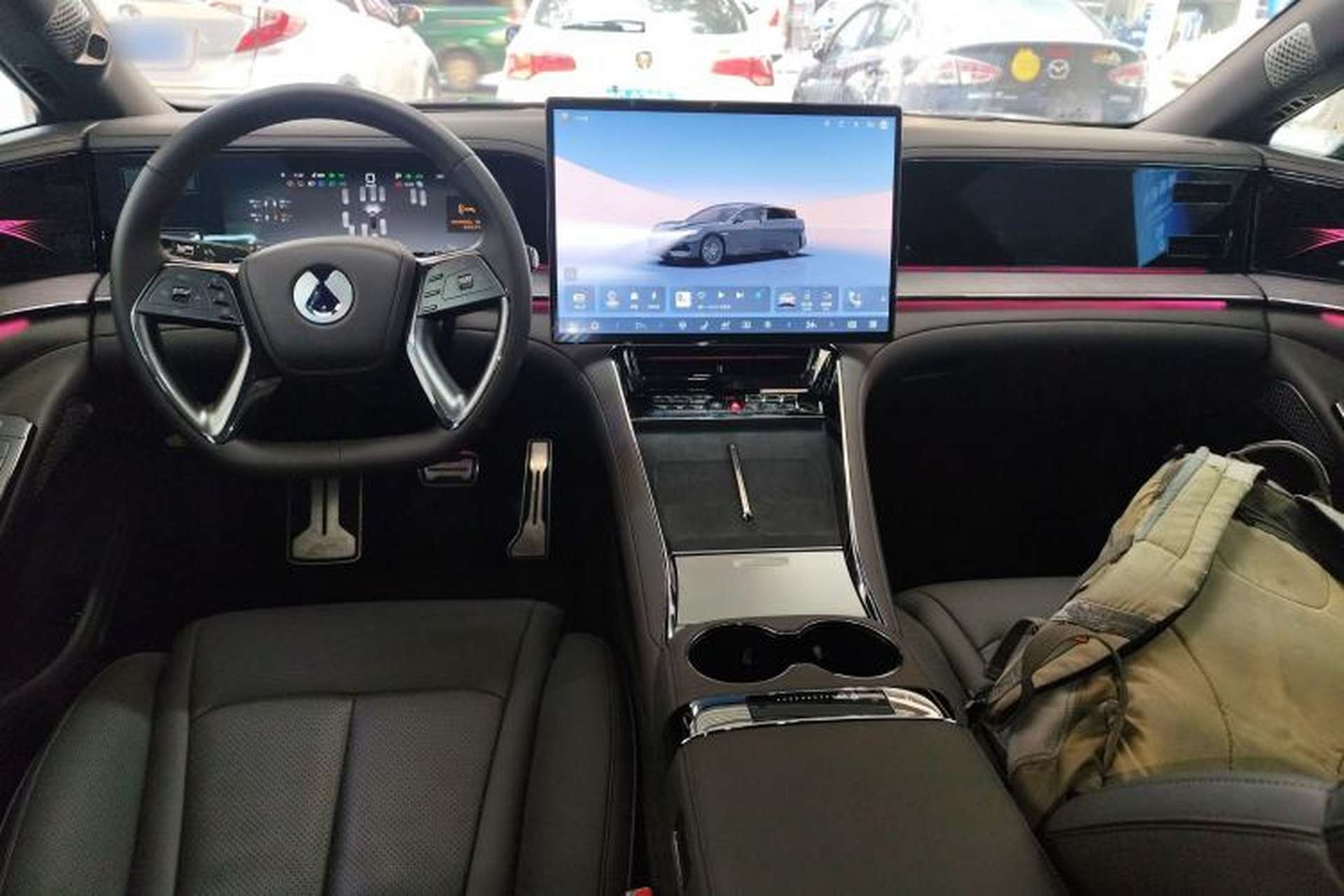 Used Denza Z9 2024 1100 km Four-Wheel Drive Max Version Interior 2