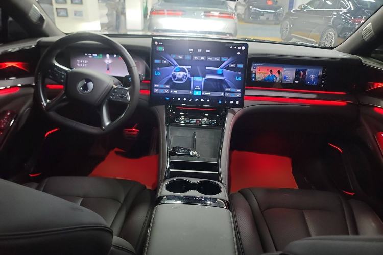 Used Denza Z9 2024 1100 km All-Wheel-Drive Ultra Version Interior 2