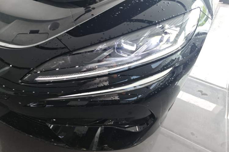 Used Denza Z9 2024 1100 km Four-Wheel Drive Max Version Left Front Headlight