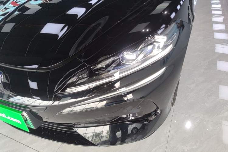 Used Denza Z9 2024 1100 km Four-Wheel Drive Max Version Left Front Headlight