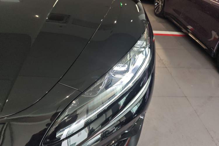 Used Denza Z9 2024 1100 km Four-Wheel Drive Max Version Left Front Headlight