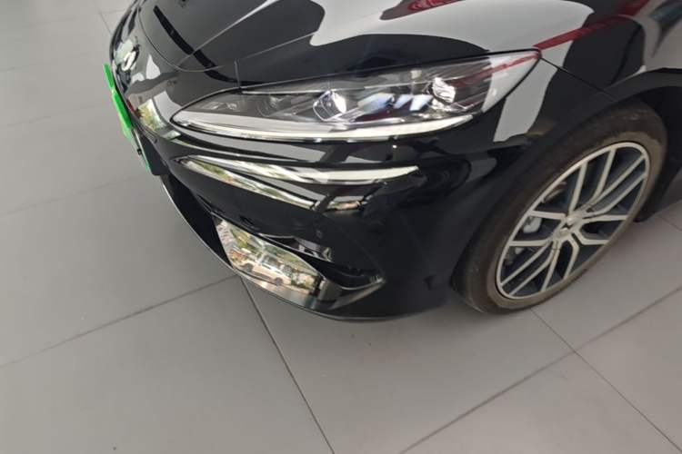 Used Denza Z9 2024 1100 km Four-Wheel Drive Max Version Left Front Headlight