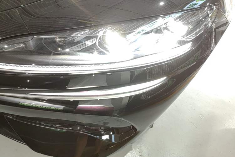 Used Denza Z9 2024 1100 km Four-Wheel Drive Pro Version Left Front Headlight