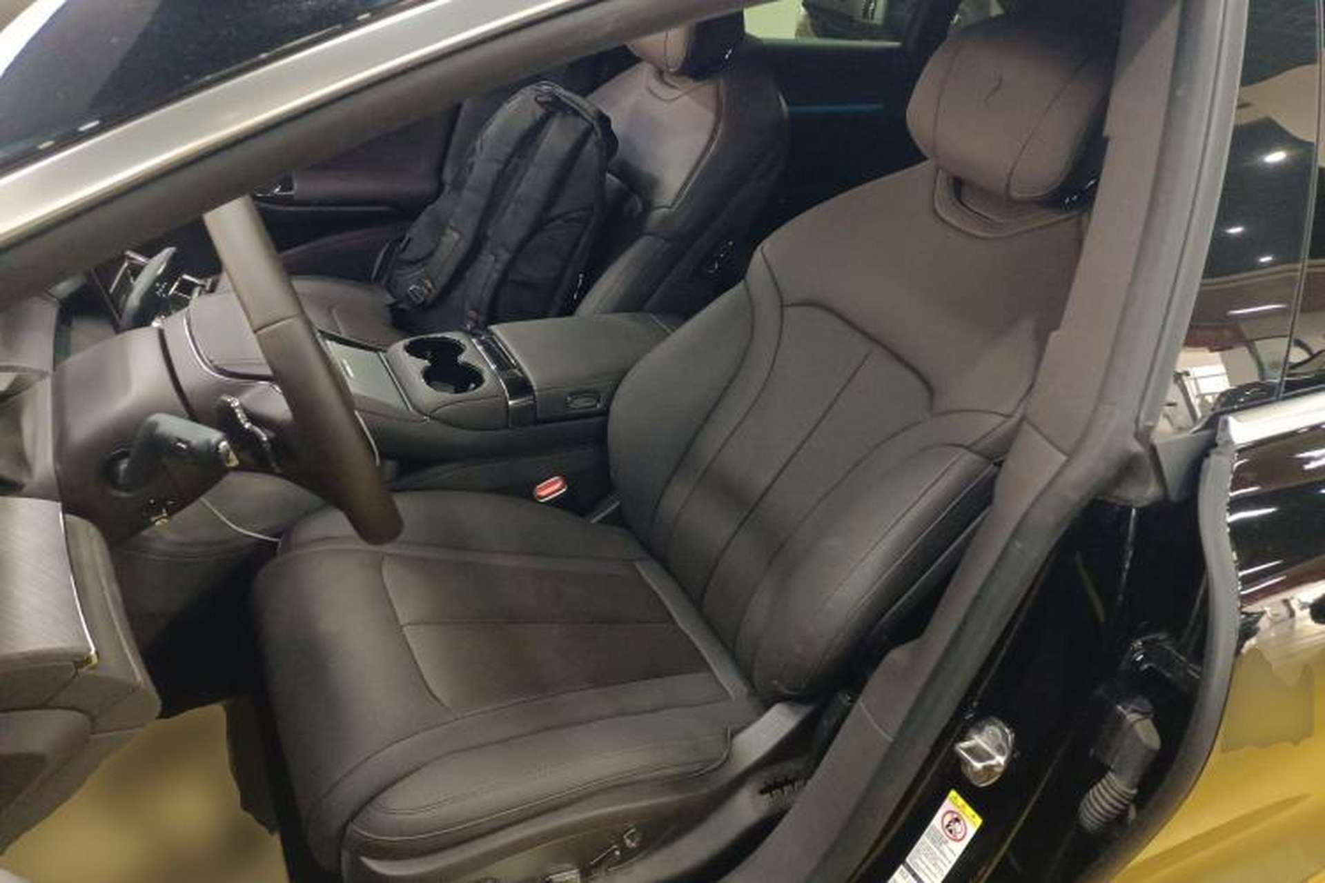 Used Denza Z9 2024 1100 km Four-Wheel Drive Max Version Left Front Seat