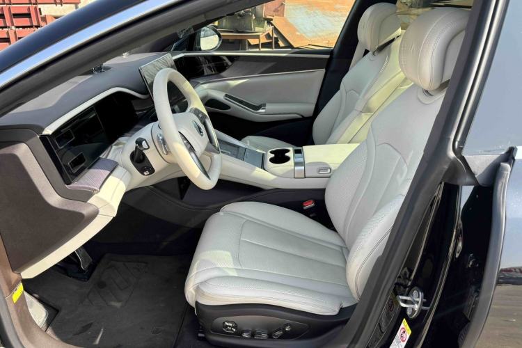 Used Denza Z9 2024 1100 km Four-Wheel Drive Max Version Left Front Seat