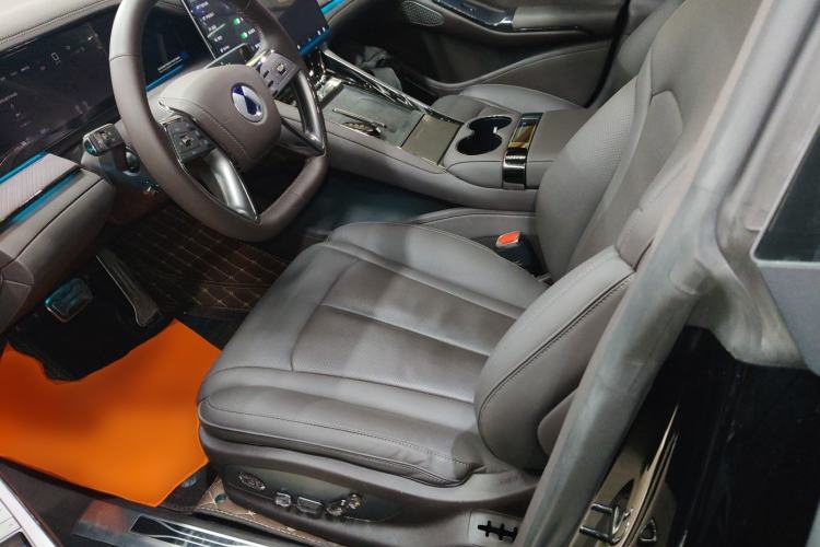Used Denza Z9 2024 630 km All-Wheel Drive Max Version Left Front Seat
