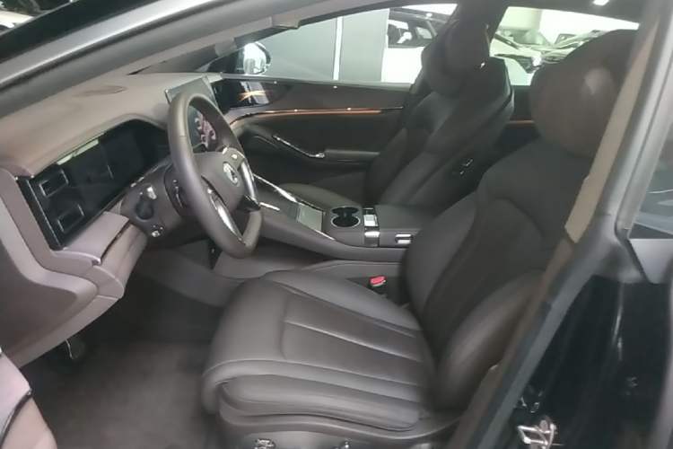 Used Denza Z9 2024 1100 km Four-Wheel Drive Max Version Left Front Seat