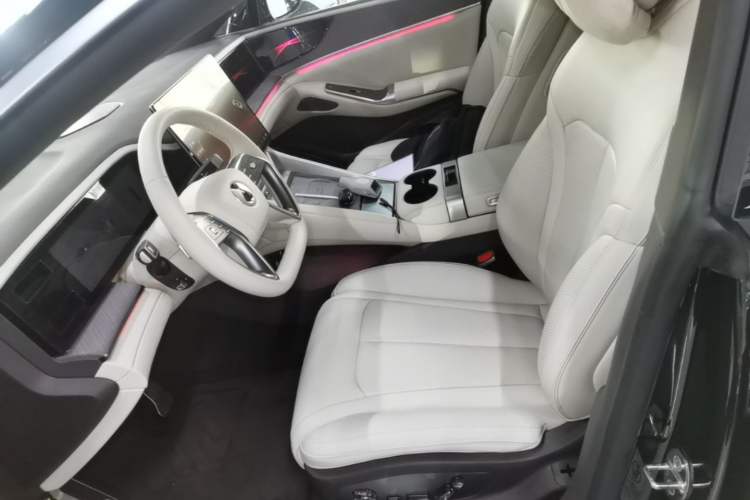 Used Denza Z9 2024 1100 km Four-Wheel Drive Max Version Left Front Seat