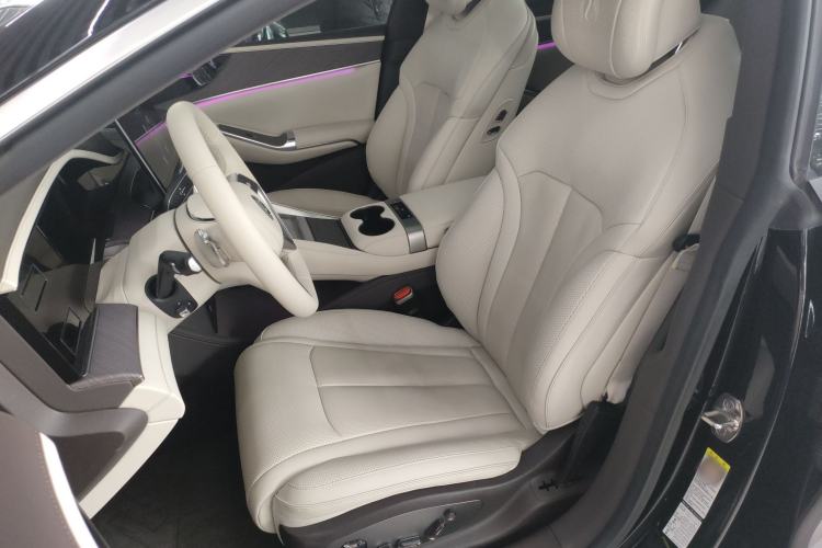 Used Denza Z9 2024 630 km All-Wheel Drive Max Version Left Front Seat