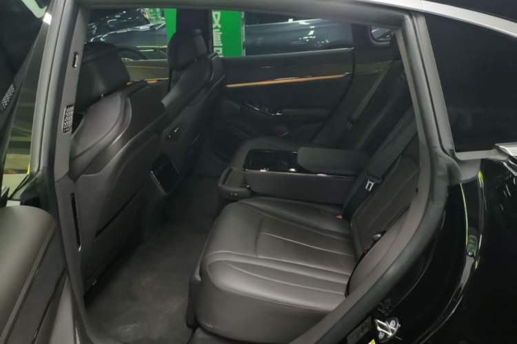 Used Denza Z9 2024 1100 km Four-Wheel Drive Max Version Left Rear Seat