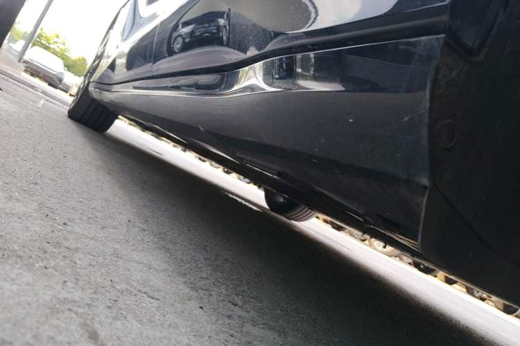 Used Denza Z9 2024 1100 km Four-Wheel Drive Max Version Left Side Sill