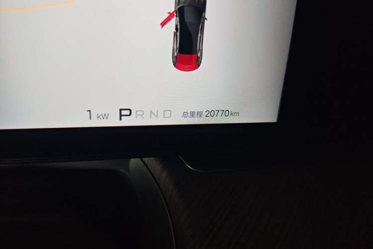 Used Denza Z9 2024 1100 km All-Wheel-Drive Ultra Version Odometer Close Up