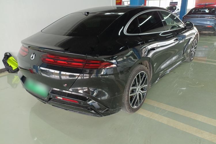 Used Denza Z9 2024 1100 km Four-Wheel Drive Max Version Rear Right 45 Deg