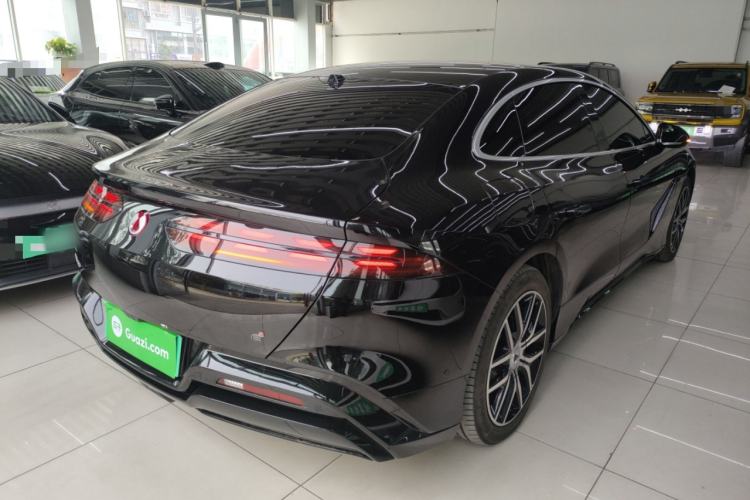 Used Denza Z9 2024 630 km All-Wheel Drive Max Version Rear Right 45 Deg