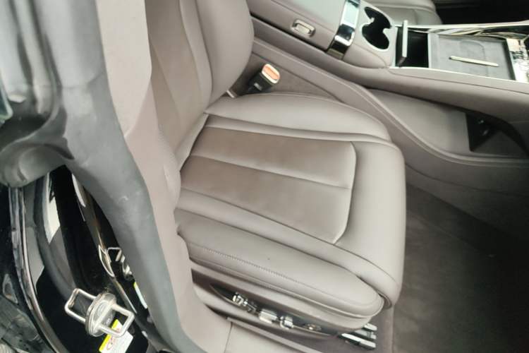 Used Denza Z9 2024 1100 km Four-Wheel Drive Max Version Right Front Seat