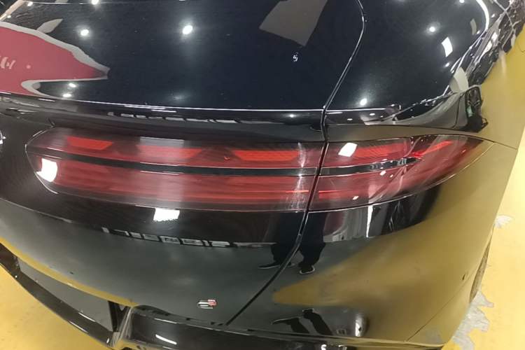Used Denza Z9 2024 1100 km Four-Wheel Drive Max Version Right Rear Taillight
