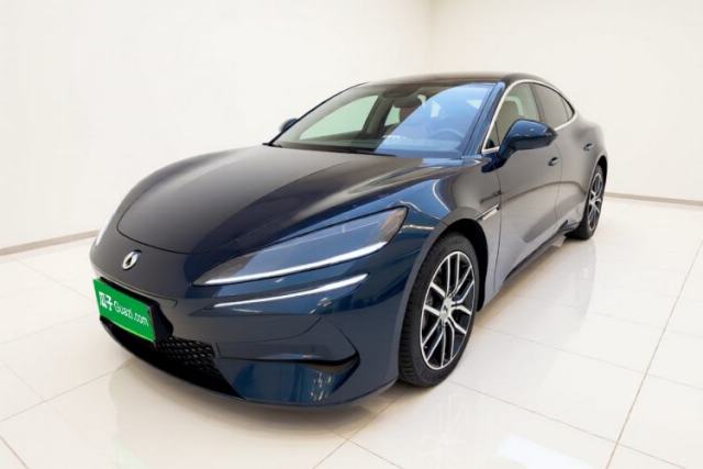Denza Z9 2024 1100 km Four-Wheel Drive Max Version usado