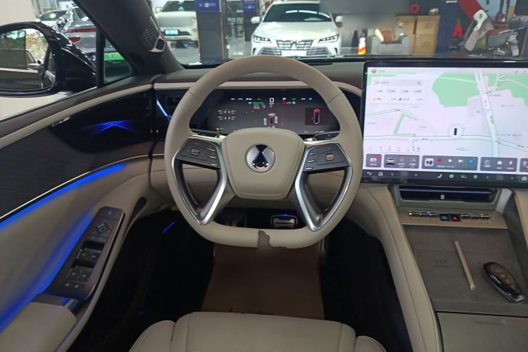 Used Denza Z9 2024 1100 km All-Wheel-Drive Ultra Version Steering Wheel