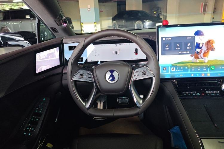 Used Denza Z9 2024 1100 km All-Wheel-Drive Ultra Version Steering Wheel
