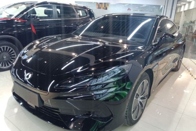 Used Denza Z9 2024 1100 km All-Wheel-Drive Ultra Version