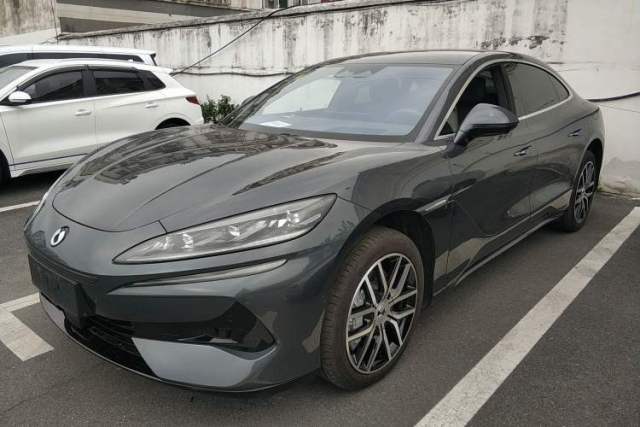 Used Denza Z9 2024 1100 km Four-Wheel Drive Max Version