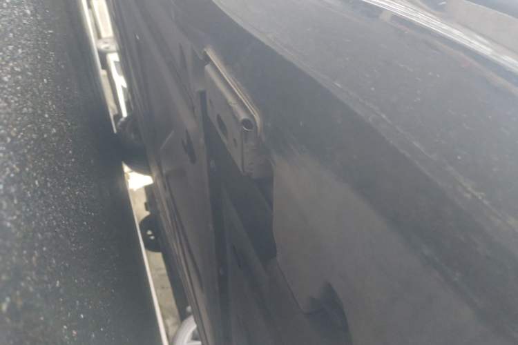Used Denza Z9 2024 1100 km Four-Wheel Drive Max Version Chassis Rear Left