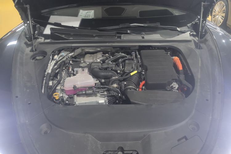 Used Denza Z9 2024 1100 km Four-Wheel Drive Max Version Engine Bay