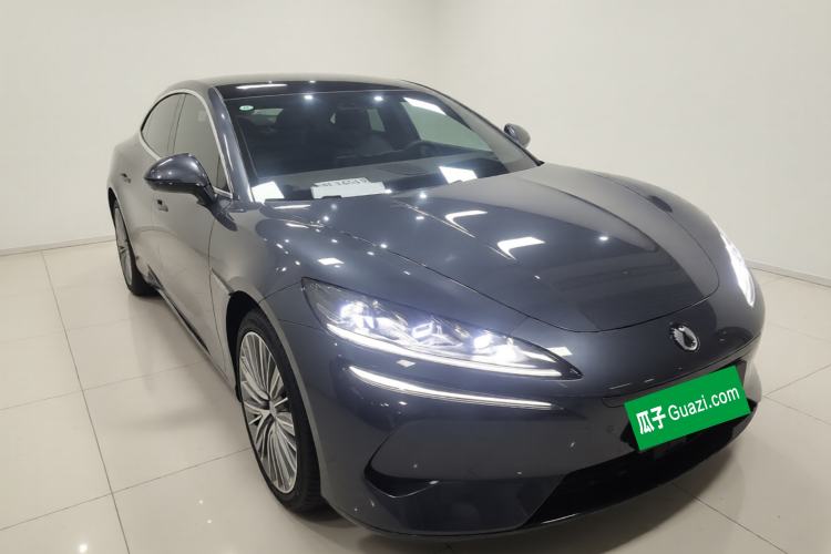 Used Denza Z9 2024 1100 km All-Wheel-Drive Ultra Version Exterior 1