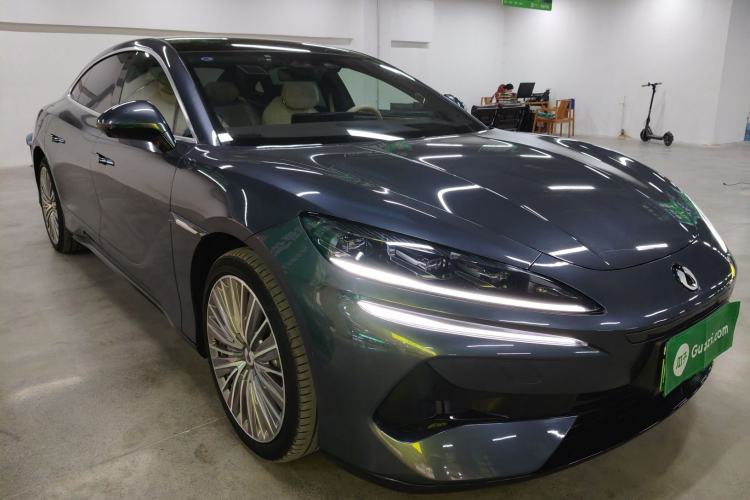 Used Denza Z9 2024 1100 km All-Wheel-Drive Ultra Version Exterior 1