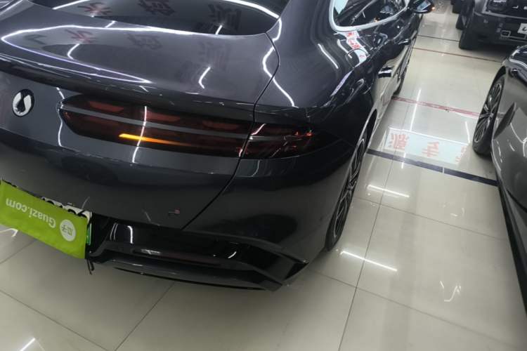 Used Denza Z9 2024 630 km All-Wheel Drive Max Version Exterior 3