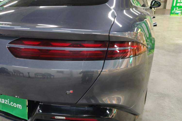 Used Denza Z9 2024 1100 km All-Wheel-Drive Ultra Version Exterior 3