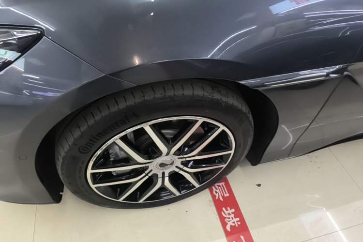 Used Denza Z9 2024 630 km All-Wheel Drive Max Version Exterior 4