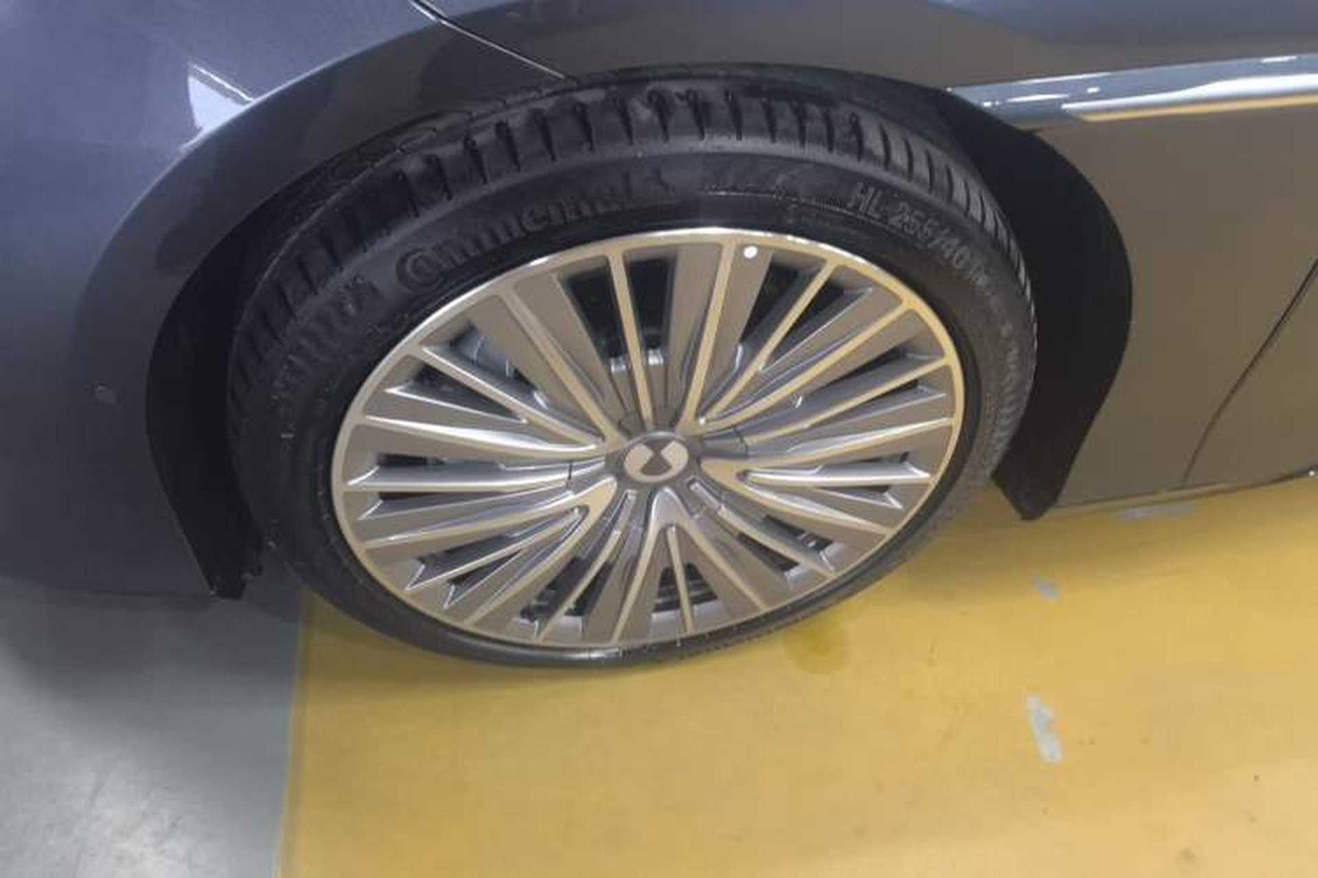 Used Denza Z9 2024 1100 km All-Wheel-Drive Ultra Version Exterior 4