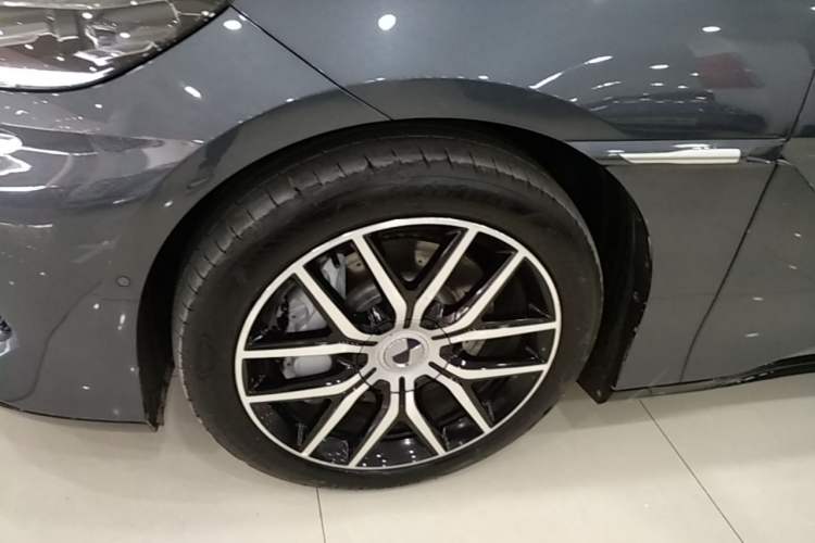 Used Denza Z9 2024 1100 km Four-Wheel Drive Max Version Exterior 4