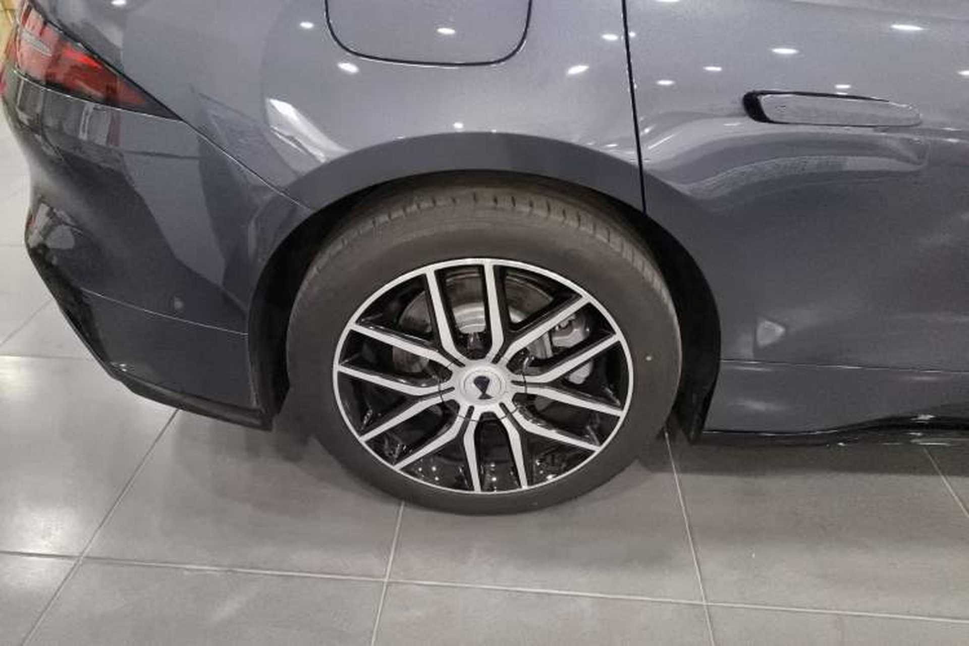 Used Denza Z9 2024 1100 km Four-Wheel Drive Max Version Exterior 5