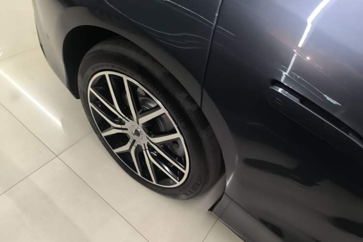 Used Denza Z9 2024 630 km All-Wheel Drive Max Version Exterior 5
