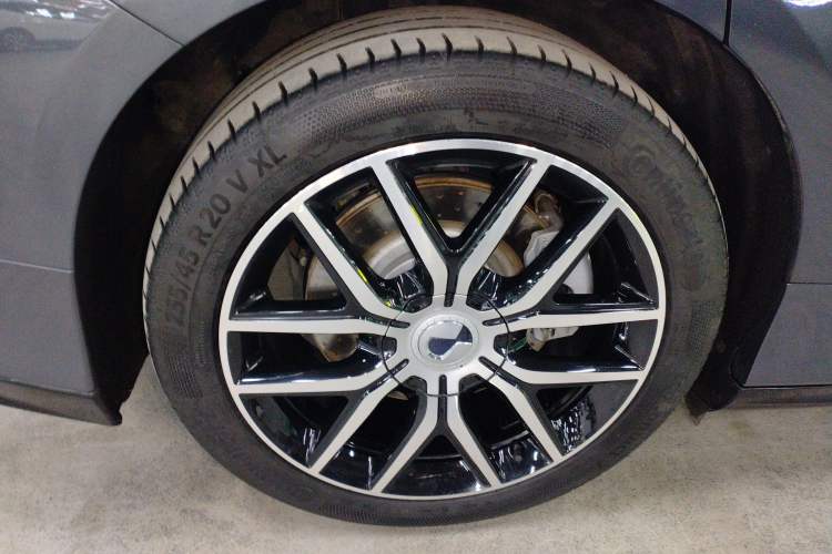 Used Denza Z9 2024 1100 km Four-Wheel Drive Max Version Exterior 5