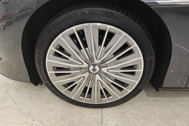 Used Denza Z9 2024 1100 km All-Wheel-Drive Ultra Version Exterior 7