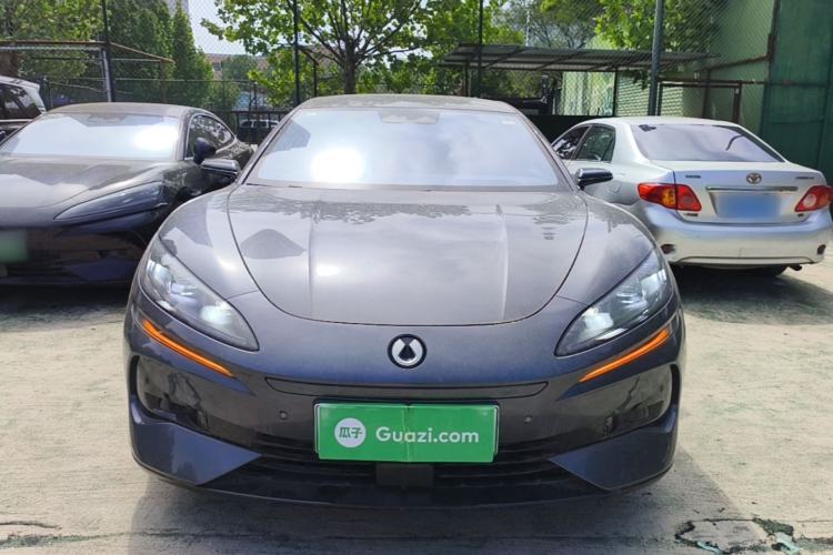Used Denza Z9 2024 1100 km All-Wheel-Drive Ultra Version Front