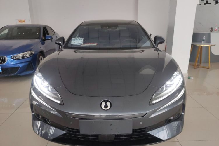 Used Denza Z9 2024 1100 km Four-Wheel Drive Max Version Front