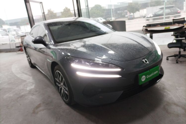 Used Denza Z9 2024 1100 km Four-Wheel Drive Max Version Front Right 45 Deg