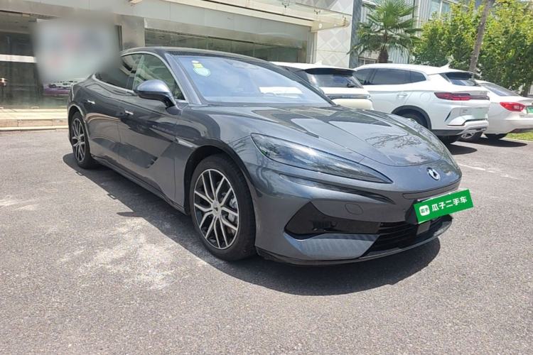 Used Denza Z9 2024 1100 km Four-Wheel Drive Max Version Front Right 45 Deg