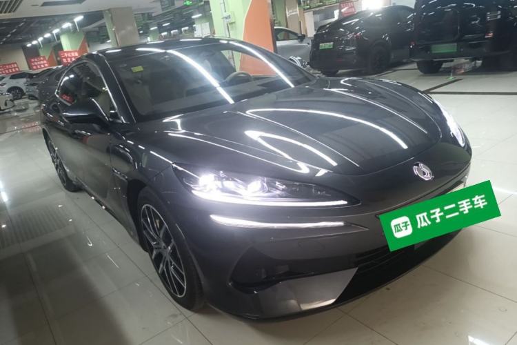 Used Denza Z9 2024 1100 km Four-Wheel Drive Max Version Front Right 45 Deg
