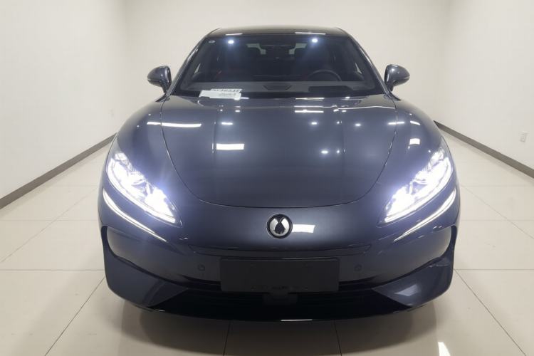 Used Denza Z9 2024 1100 km All-Wheel-Drive Ultra Version Front