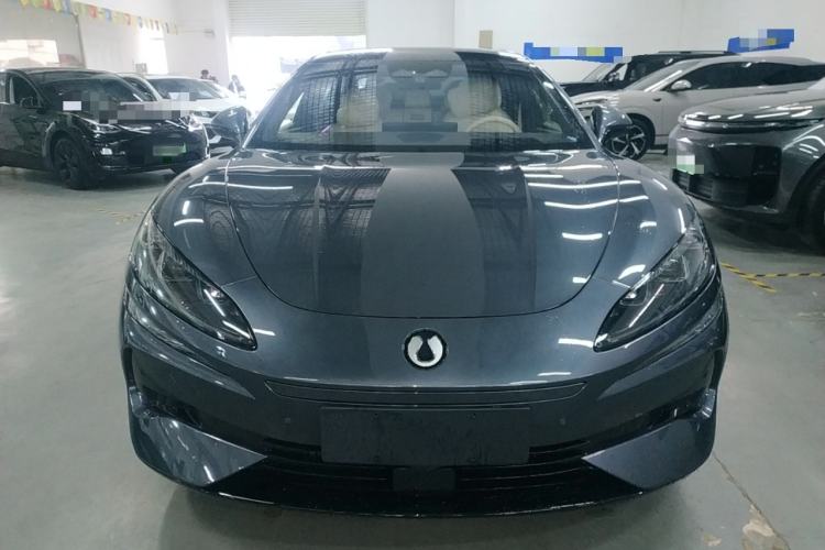 Used Denza Z9 2024 1100 km Four-Wheel Drive Max Version Front