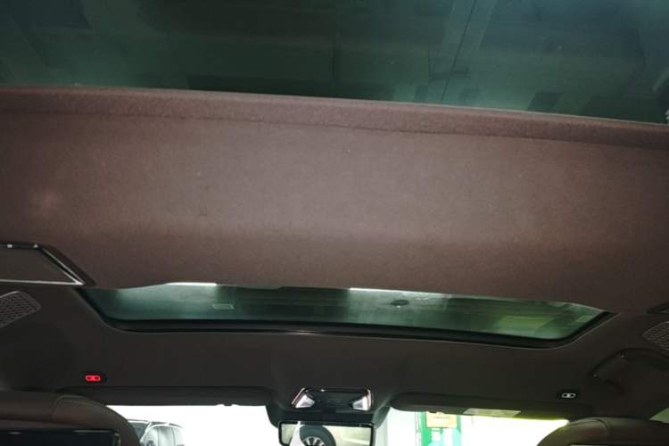 Used Denza Z9 2024 1100 km All-Wheel-Drive Ultra Version Headliner