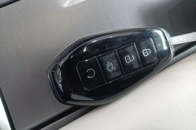 Used Denza Z9 2024 1100 km All-Wheel-Drive Ultra Version Interior 1