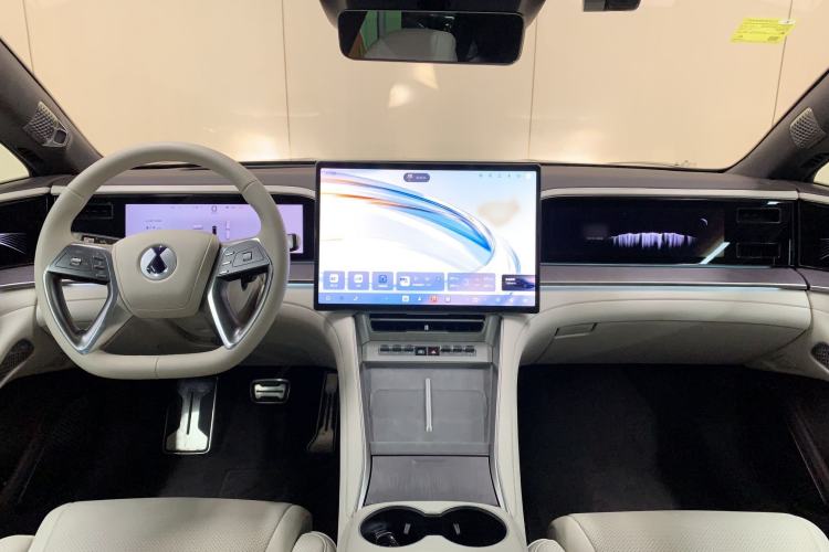 Used Denza Z9 2024 1100 km Four-Wheel Drive Max Version Interior 11